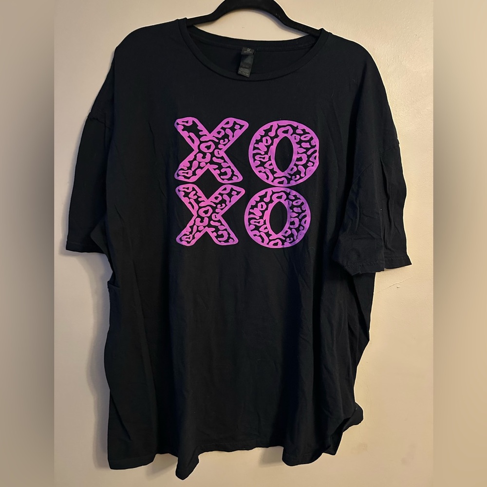 Black T-Shirt with Pink XOXO Design